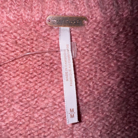 Free People oversized Cozy Pink scoop Neck Sweater. Size Medium. NWOT - Picture 9 of 11